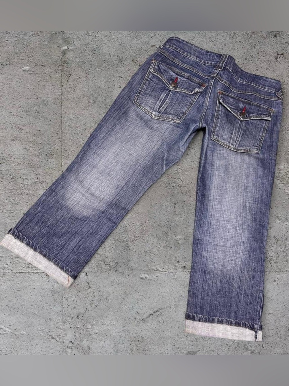 Y2K blue capri Jeans with back flap pockets